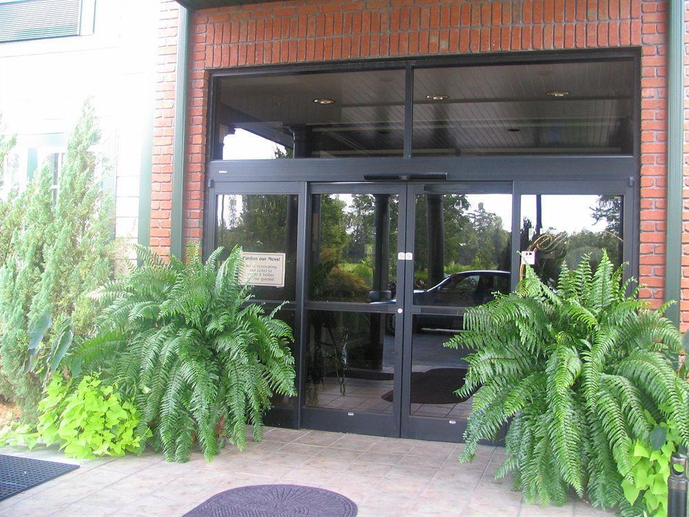 Holiday Inn Express & Suites Wallace-Hwy 41, An Ihg Hotel Exterior photo