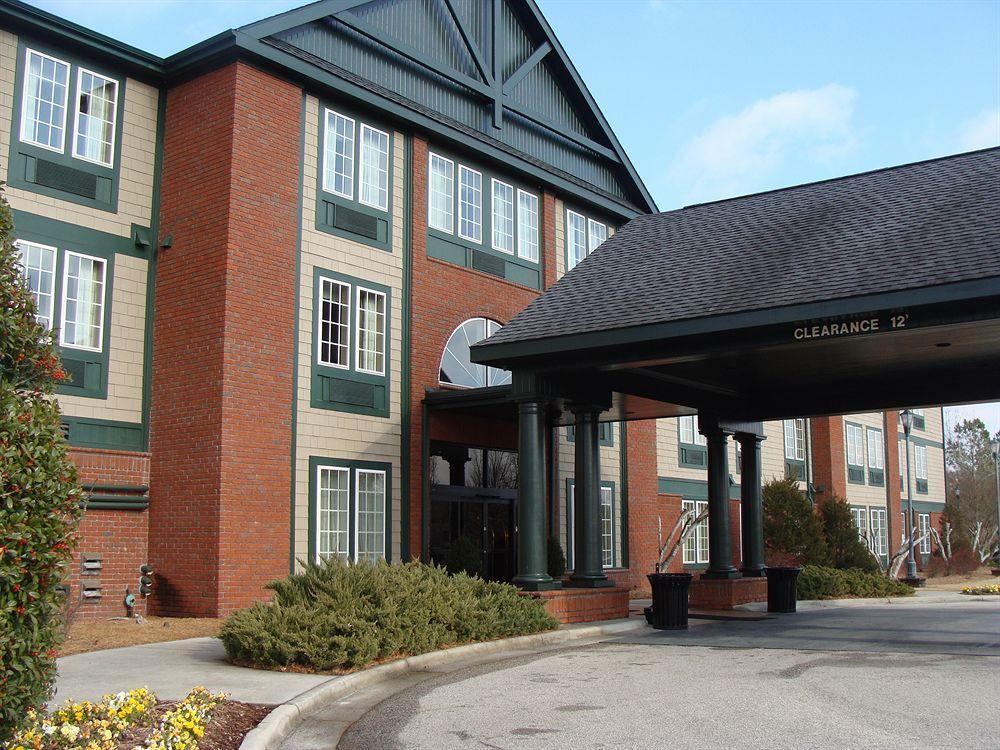 Holiday Inn Express & Suites Wallace-Hwy 41, An Ihg Hotel Exterior photo